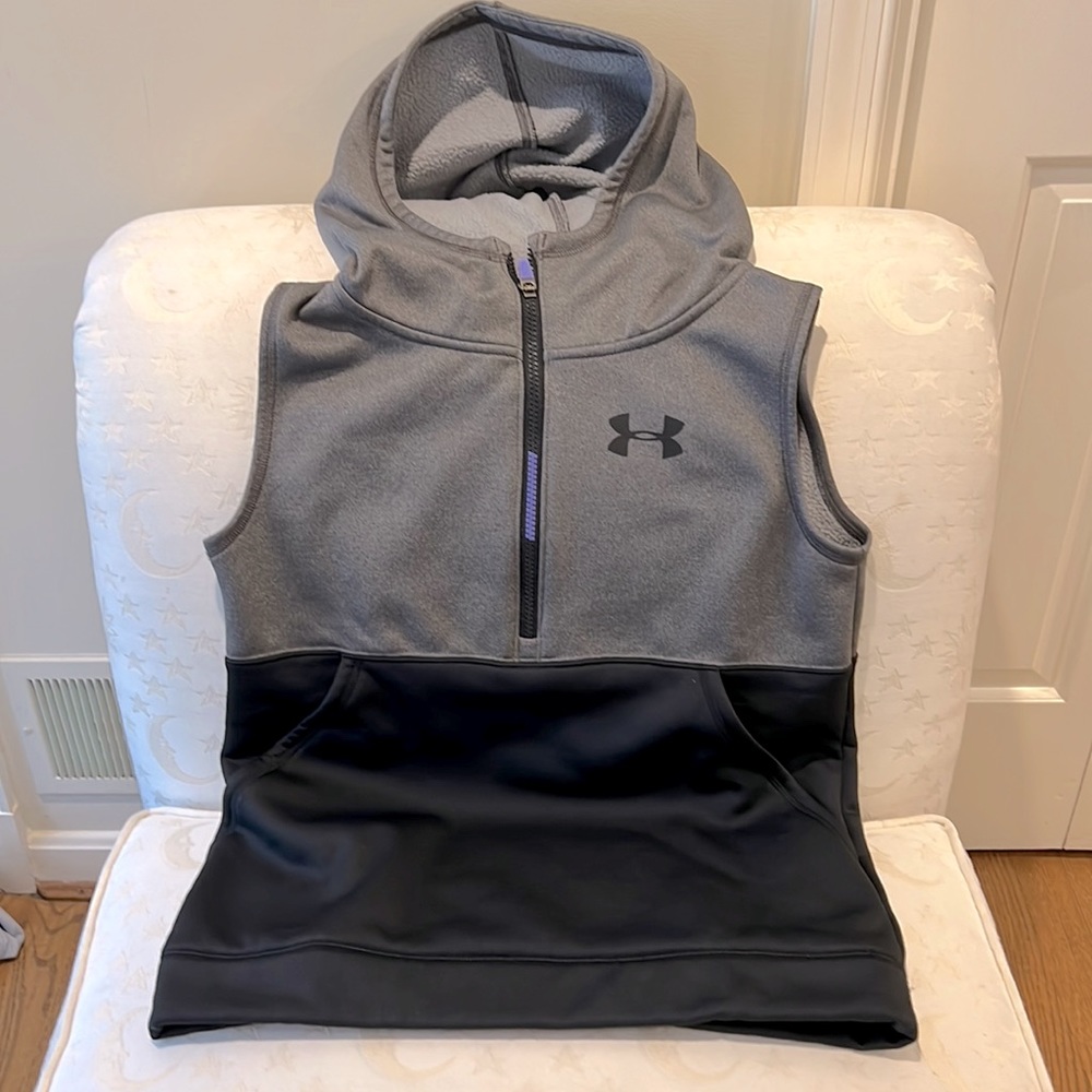 Under Armor half zip cold gear hooded vest